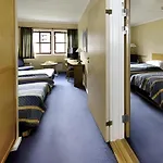 Quality And Hotel 3*