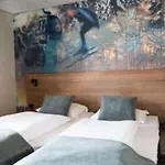 Quality And 酒店 哈山