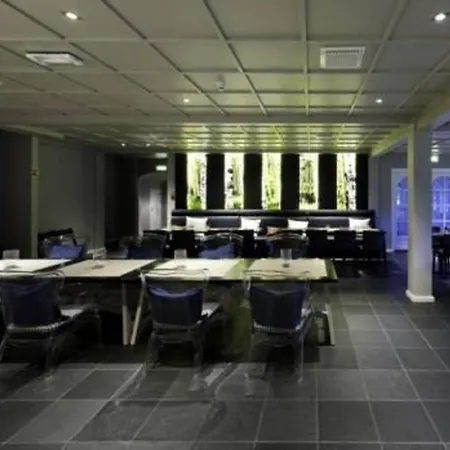 Ξενοδοχείο Quality And 3*